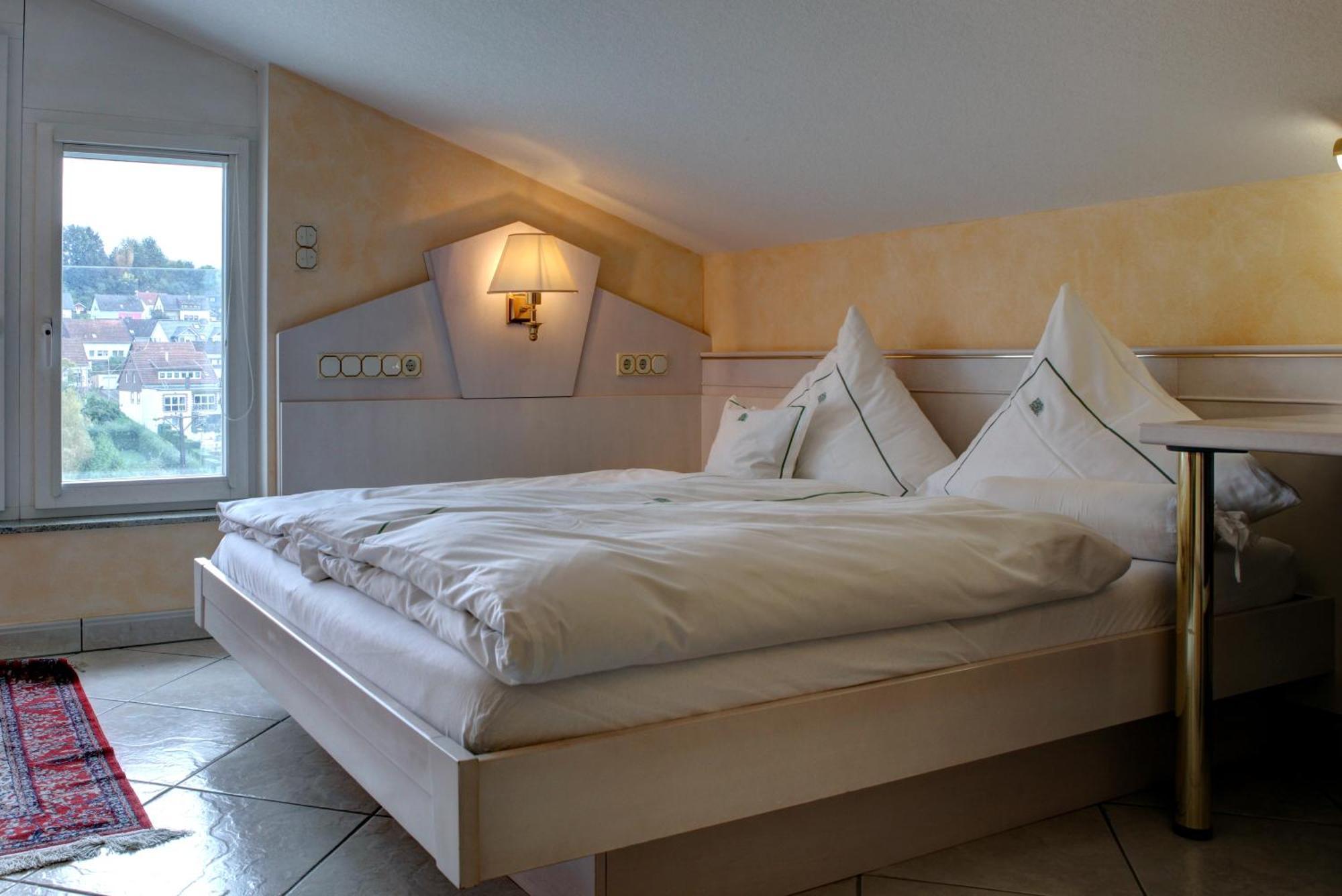 Hotel Muehlenthal Gmbh Schwalbach Bagian luar foto